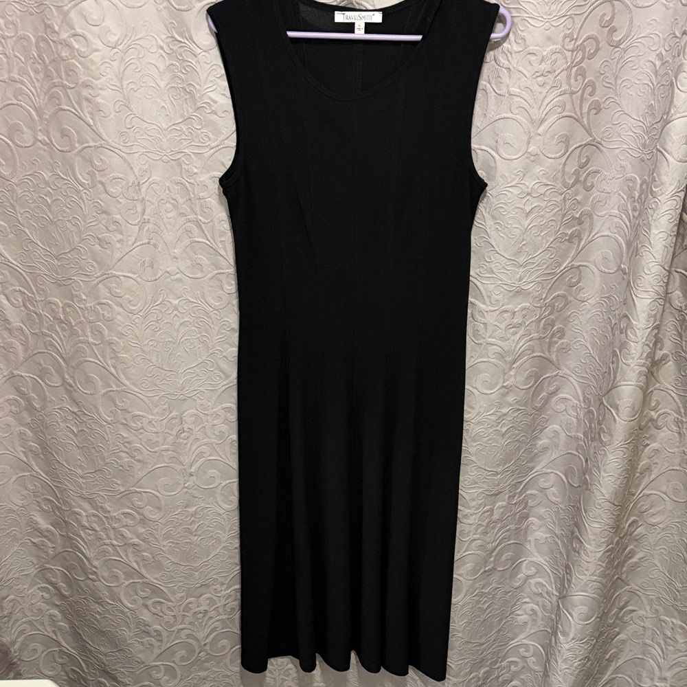 TravelSmith Black Sleeveless Midi Dress